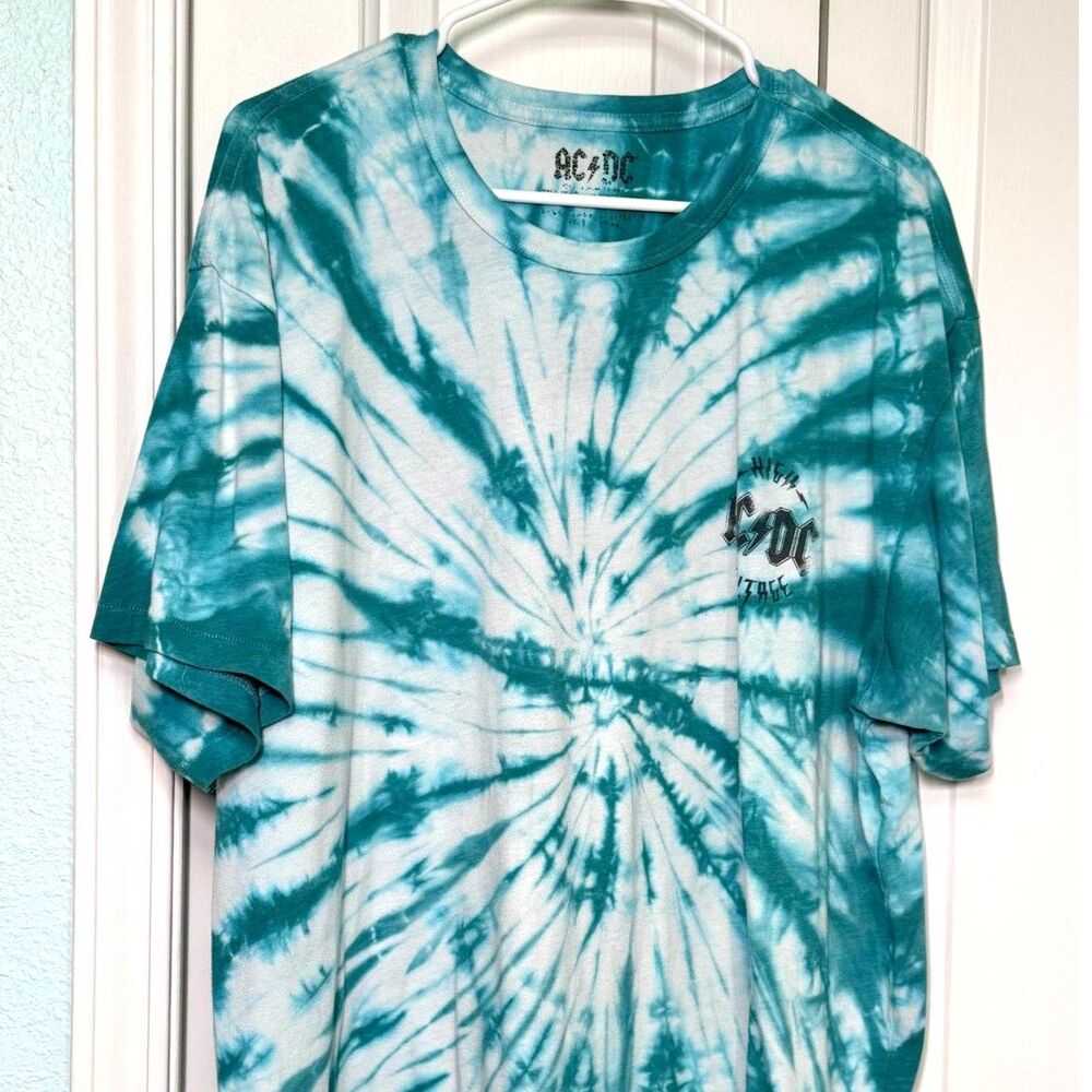 AC/DC High Voltage Concert 76 European Tour Tee tie dye graphic Green & White XL
